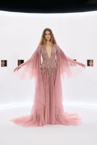 Look 25